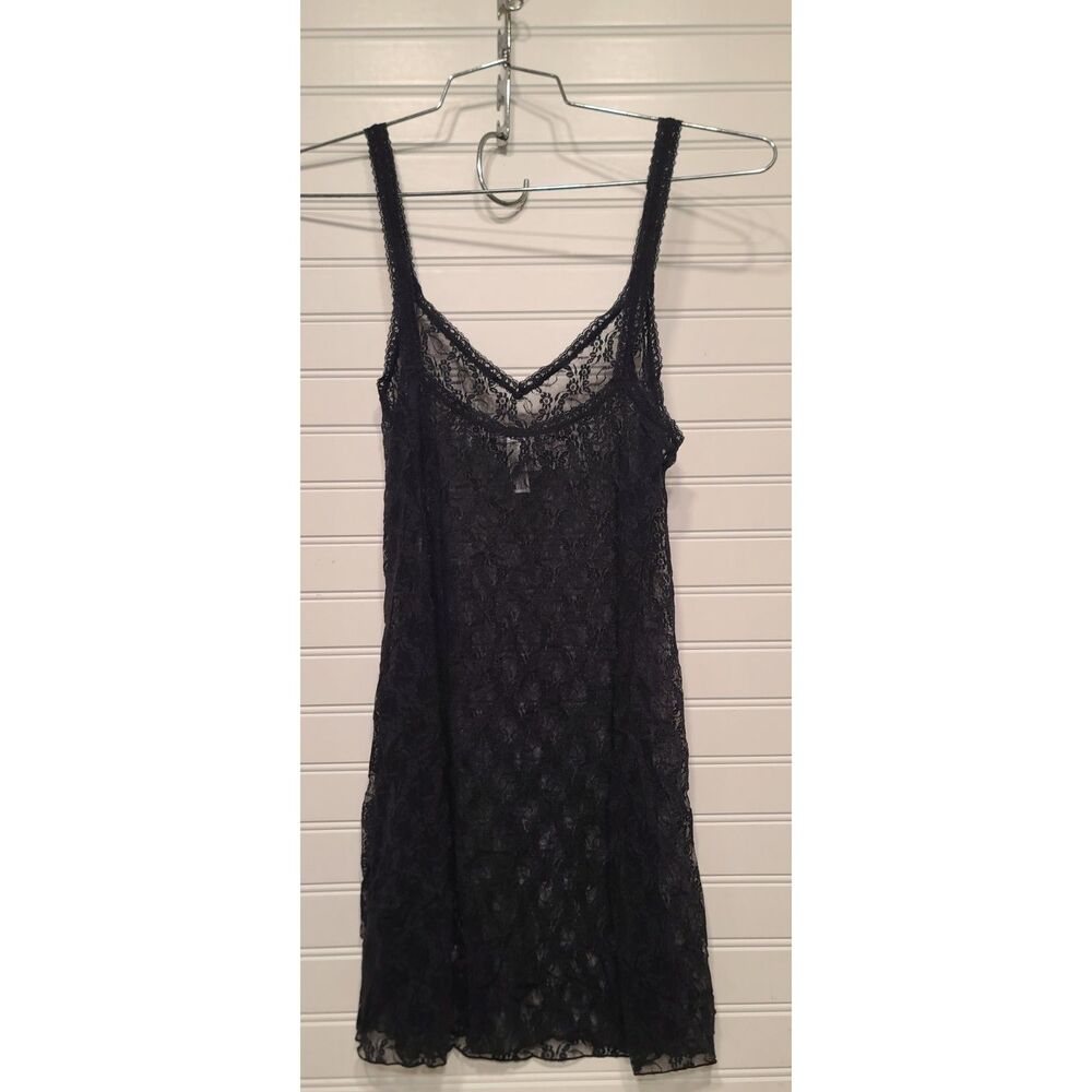 b.tempt'd Black Lace Kiss Chemise Nightgown Size M NWT